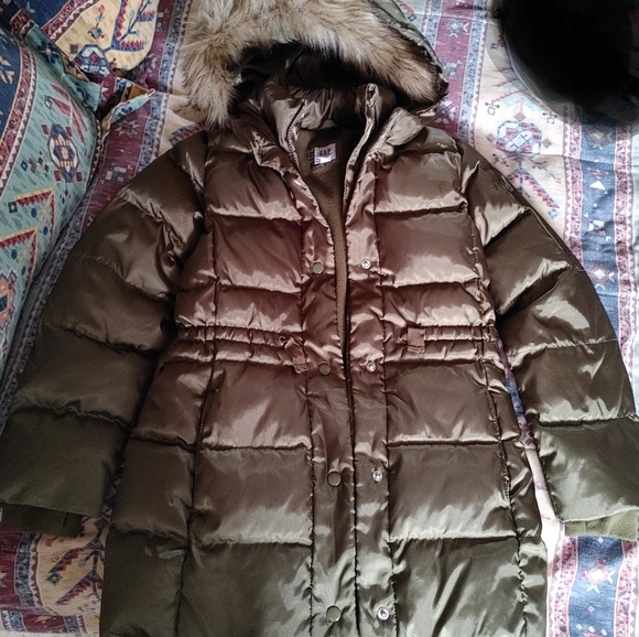 Gap Kids Cold Control Ultra Max Down Puffer, size large. - Picture 7 of 9